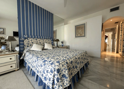 COZY LUXURY SHORT-TERM RENTAL IN ALCAZABA BEACH