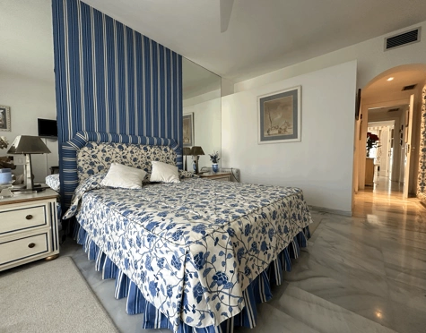 Apartamento en alquiler a corta temporada en Alcazaba Beach, Estepona East