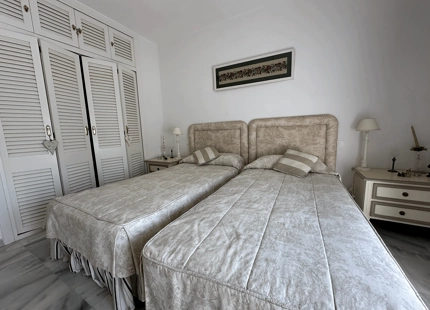 COZY LUXURY SHORT-TERM RENTAL IN ALCAZABA BEACH