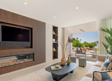 EXQUISITO APARTAMENTO EN PLANTA BAJA ORIENTADO AL SUR CON VISTAS AL MAR