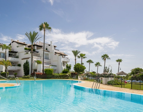 EXQUISITE SOUTH-FACING GROUND FLOOR APARTMENT WITH SEA VIEWS