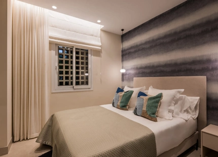 APARTAMENTO DE LUJO EN PLANTA BAJA TOTALMENTE RENOVADO CON VISTAS A JARDINES