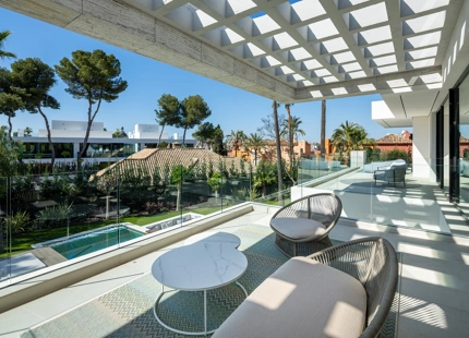 Impresionante Villa en Nueva Andalucía