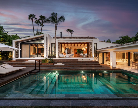 Villa for sale in Nueva Andalucia, Marbella