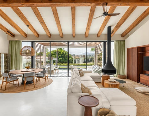 Villa for sale in Nueva Andalucia, Marbella