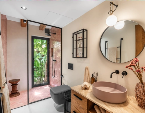 Villa for sale in Nueva Andalucia, Marbella