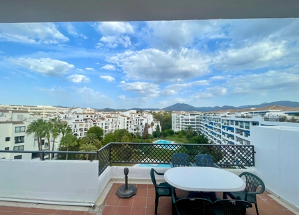 CHARMING DUPLEX PENTHOUSE IN THE HEART OF PUERTO BANUS