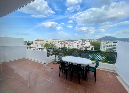 CHARMING DUPLEX PENTHOUSE IN THE HEART OF PUERTO BANUS