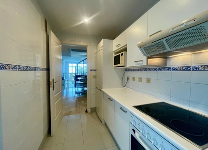 CHARMING DUPLEX PENTHOUSE IN THE HEART OF PUERTO BANUS