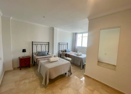 CHARMING DUPLEX PENTHOUSE IN THE HEART OF PUERTO BANUS