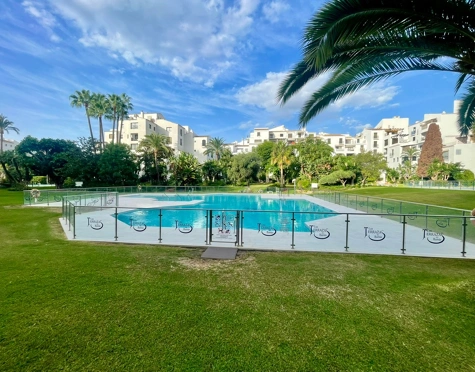 CHARMING DUPLEX PENTHOUSE IN THE HEART OF PUERTO BANUS