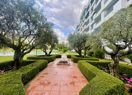 CHARMING DUPLEX PENTHOUSE IN THE HEART OF PUERTO BANUS