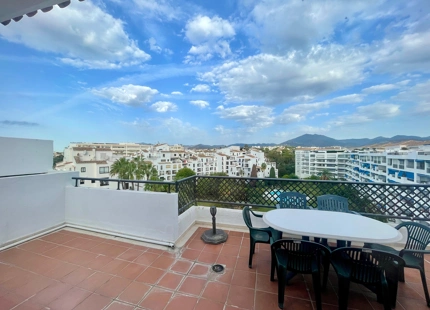 CHARMING DUPLEX PENTHOUSE IN THE HEART OF PUERTO BANUS