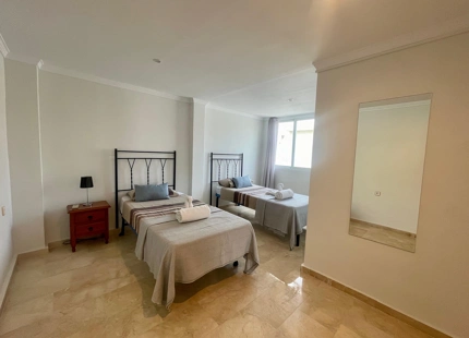 CHARMING DUPLEX PENTHOUSE IN THE HEART OF PUERTO BANUS