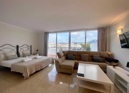 CHARMING DUPLEX PENTHOUSE IN THE HEART OF PUERTO BANUS