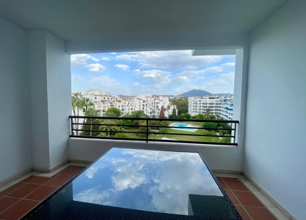 CHARMING DUPLEX PENTHOUSE IN THE HEART OF PUERTO BANUS