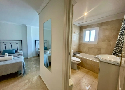 CHARMING DUPLEX PENTHOUSE IN THE HEART OF PUERTO BANUS