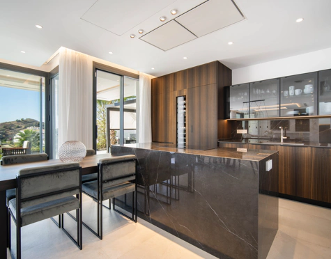 Villa for sale in Nueva Andalucia, Marbella