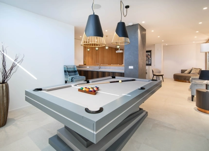 LUXURY VILLA IN NUEVA ANDALUCÍA WITH SPECTACULAR VIEWS