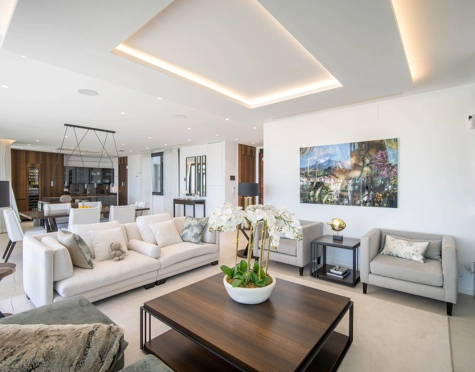 Villa for sale in Nueva Andalucia, Marbella