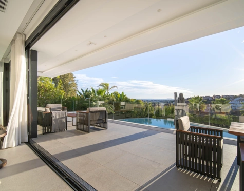 Villa for sale in Nueva Andalucia, Marbella