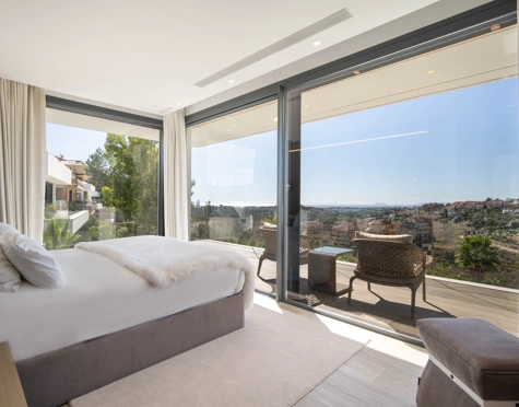 Villa for sale in Nueva Andalucia, Marbella