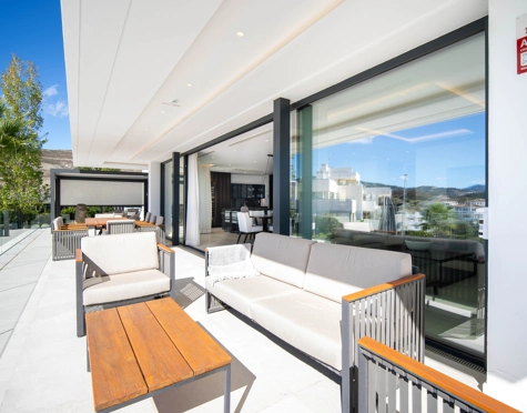 Villa for sale in Nueva Andalucia, Marbella