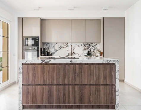 Apartamento en venta en Nueva Andalucia, Marbella