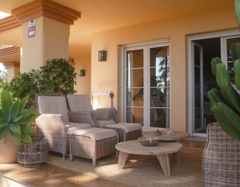 Apartamento en venta en Nueva Andalucia, Marbella