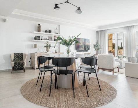 Apartamento en venta en Nueva Andalucia, Marbella