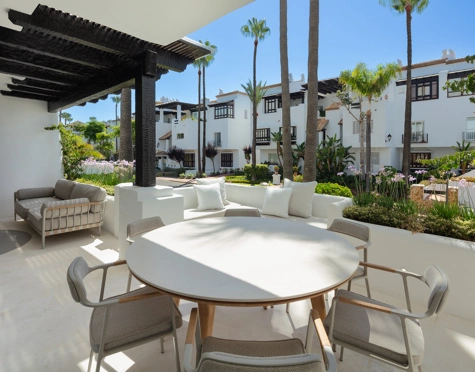 Apartment for sale in Puente Romano, Marbella Golden Mile