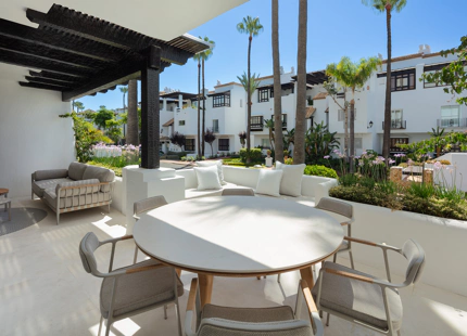 ELEGANTE APARTAMENTO MODERNO CON VISTAS AL MAR EN PUENTE ROMANO