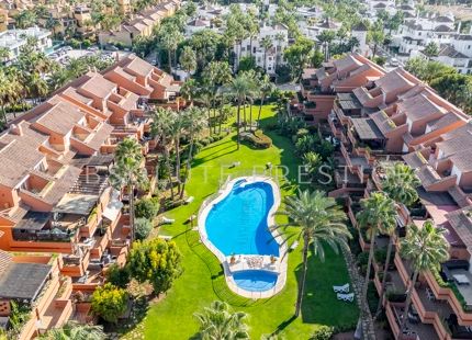 APARTAMENTO EN PLANTA BAJA JUNTO A LA PLAYA DE PUERTO BANÚS