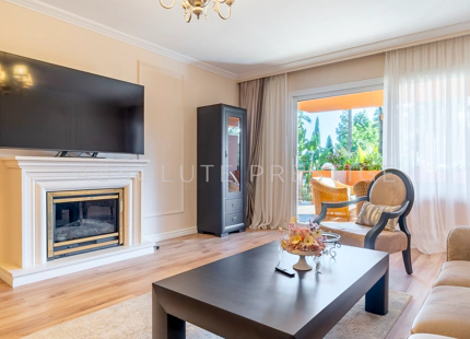 APARTAMENTO EN PLANTA BAJA JUNTO A LA PLAYA DE PUERTO BANÚS