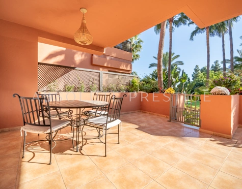 GROUND FLOOR APARTMENT NEXT TO PUERTO BANUS BEACH
