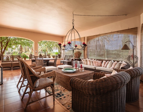 Mansion for sale in Fuente del Espanto, Benahavis
