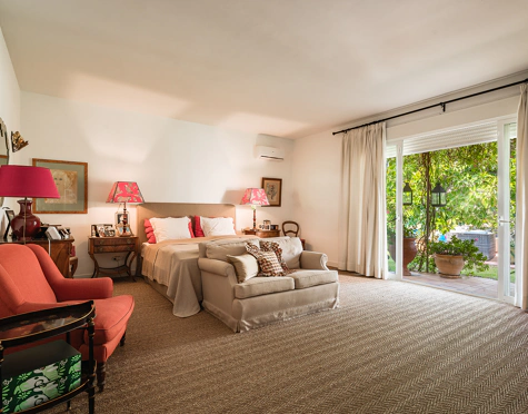 Mansion for sale in Fuente del Espanto, Benahavis