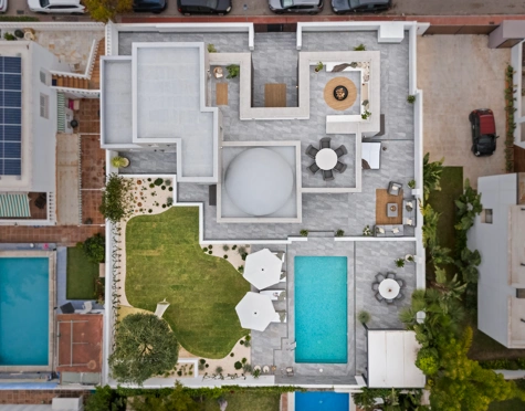 Villa for sale in Nueva Andalucia, Marbella