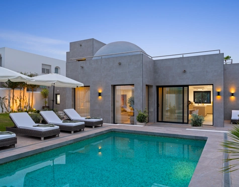 Villa for sale in Nueva Andalucia, Marbella