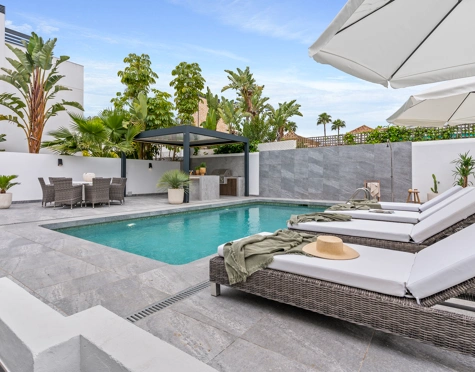 Villa for sale in Nueva Andalucia, Marbella