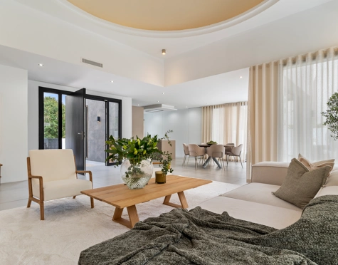 Villa for sale in Nueva Andalucia, Marbella