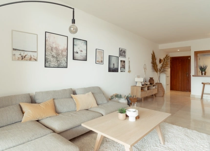 APARTAMENTO ELEGANTE EN UNA URBANIZACIÓN CERRADA EN NUEVA ANDALUCÍA