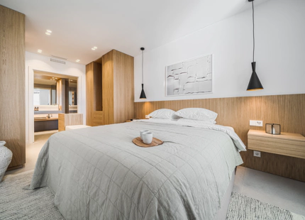 IMPRESIONANTE APARTAMENTO EN PLANTA BAJA CON PISCINA