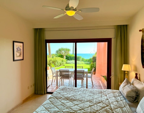 Ground Floor Apartment for sale in Menara Beach, Estepona East