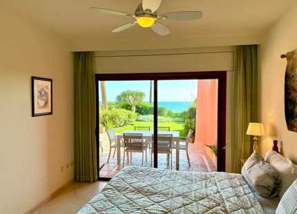 ¡Descubre tu oasis junto al mar!