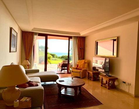 Ground Floor Apartment for sale in Menara Beach, Estepona East