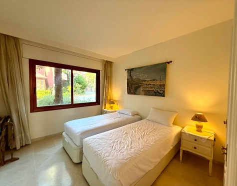 Ground Floor Apartment for sale in Menara Beach, Estepona East