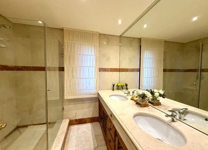 ¡Descubre tu oasis junto al mar!