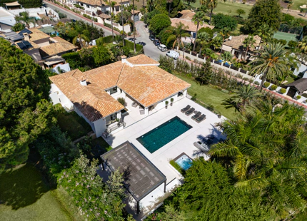 VILLA DE LUJO EN LAS BRISAS CON VISTAS IMPRESIONANTES