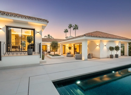 VILLA DE LUJO EN LAS BRISAS CON VISTAS IMPRESIONANTES